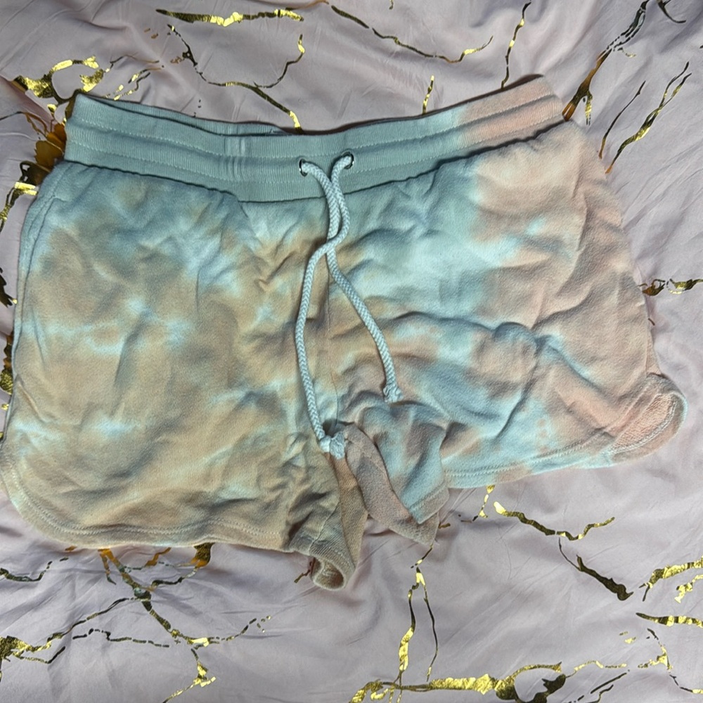 Lounge wear shorts comfortable stretchy  size medium